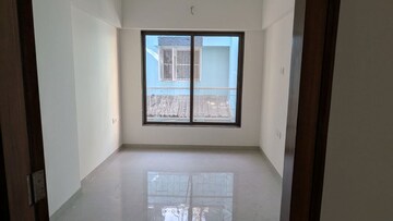 Room in 3 BHK Apartment at Anant CHS Vile Parle, Navpada – for Rent