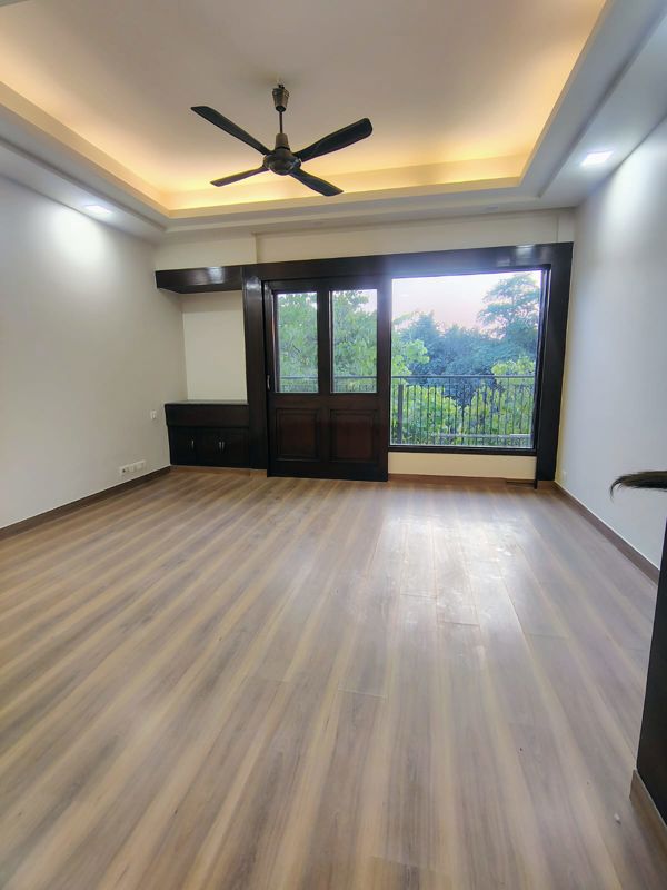 3 BHK + Pooja Room,Servant Room Builder Floor For Rent in Greater Kailash II