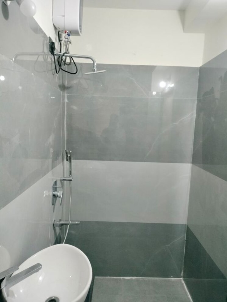 Bathroom, omkar-ananta 2.5 Bedroom 753 Sq.Ft. Apartment In Goregaon East Mumbai 9963328