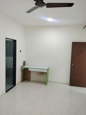 Room in 2.5 BHK Apartment at Omkar Ananta, Goregaon East – for Rent