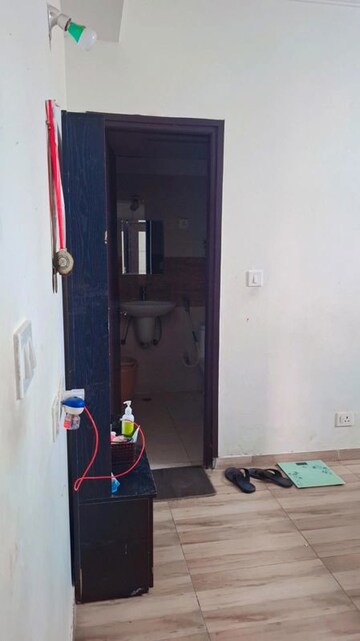 Furnished Amenities in 5 BHK Villa at Sector 26 – for Sale