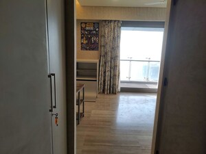 4 BHK Apartment – Entrance View at Lodha World Crest, Worli - for Rent