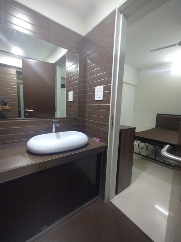 Bathroom, ambrosial-kesarban 3 Bedroom 950 Sq.Ft. Apartment In Santacruz East Mumbai 9963385