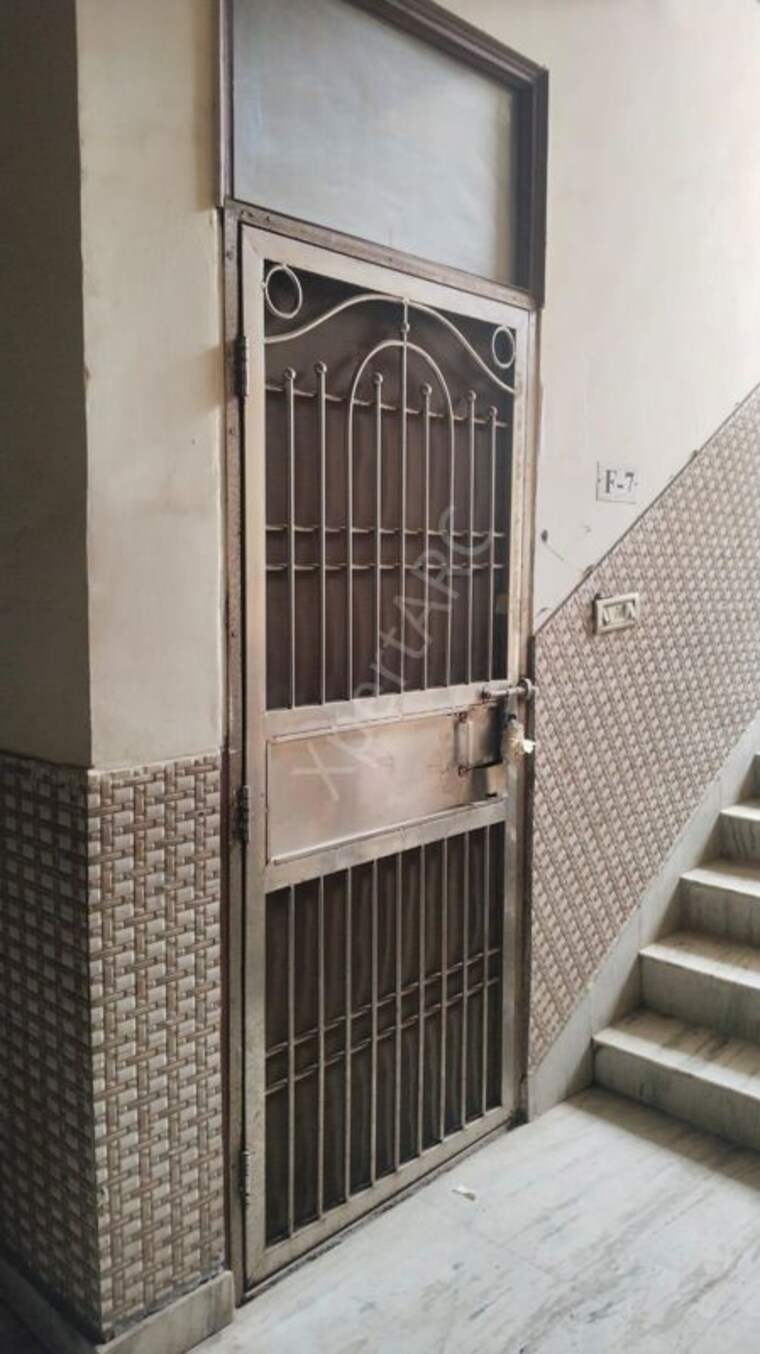 Balcony, dlf-dilshad-plaza 1 Bedroom 450 Sq.Ft. Builder Floor In Shalimar Garden Ghaziabad 9922638