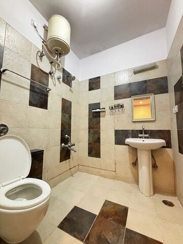 Team Area in 4 BHK Independent House at Hsr Layout – for Rent