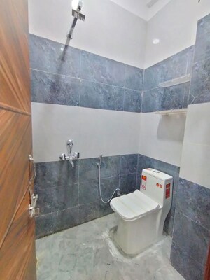Bathroom in 2 BHK Builder Floor at Ansal Plaza Sector-23, Sector 23 – for Rent