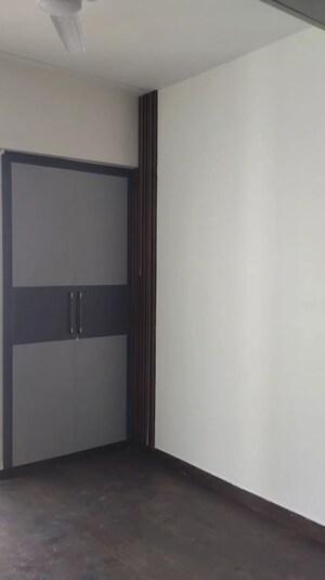 Room in 2 BHK Apartment at Rise Organic Homes, Mahurali – for Rent