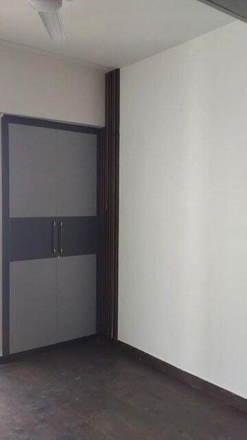 Room in 2 BHK Apartment at Rise Organic Homes, Mahurali – for Rent