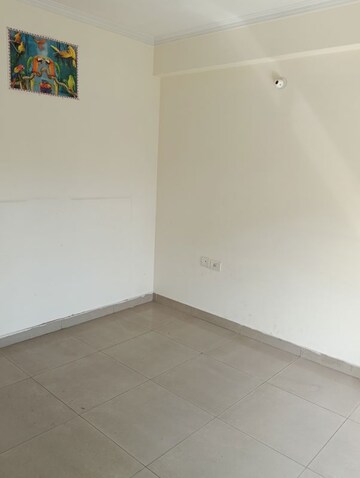 Room in 2 BHK Apartment at Gaurs Cascades, Raj Nagar Extension – for Sale