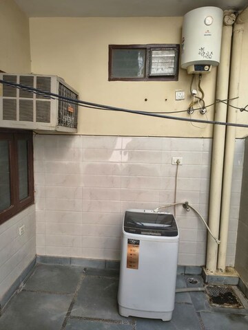  1 RK Builder Floor at Ansal Plaza Sector-23, Sector 23 – for Rent