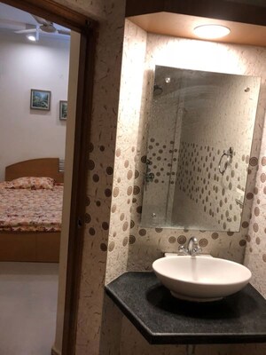 Bathroom in 1 RK Builder Floor at Ansal Plaza Sector-23, Sector 23 – for Rent