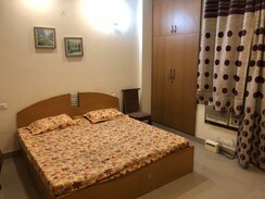 1 RkBuilder Floor For Rent in Ansal Plaza Sector-23