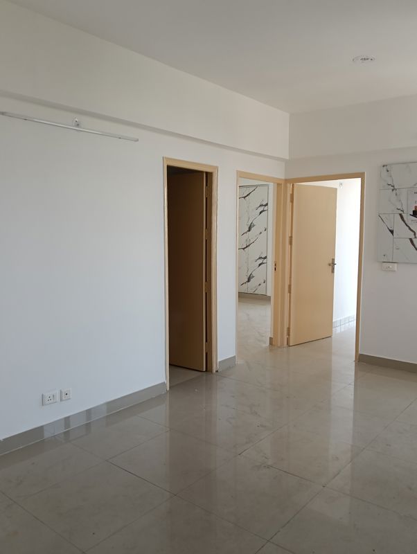 2 BHK + Servant Room Apartment For Rent in Ajnara Integrity