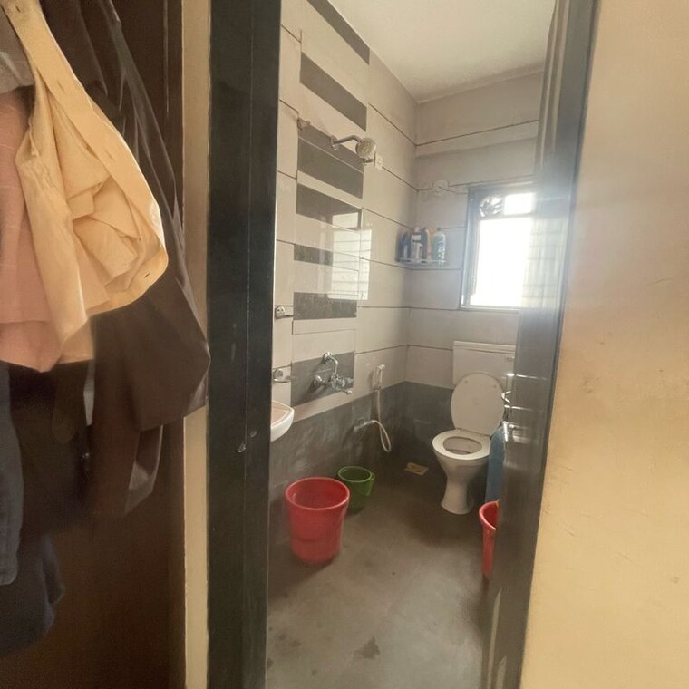 Bathroom, narhe 2 Bedroom 868 Sq.Ft. Apartment In Narhe Pune 9962667