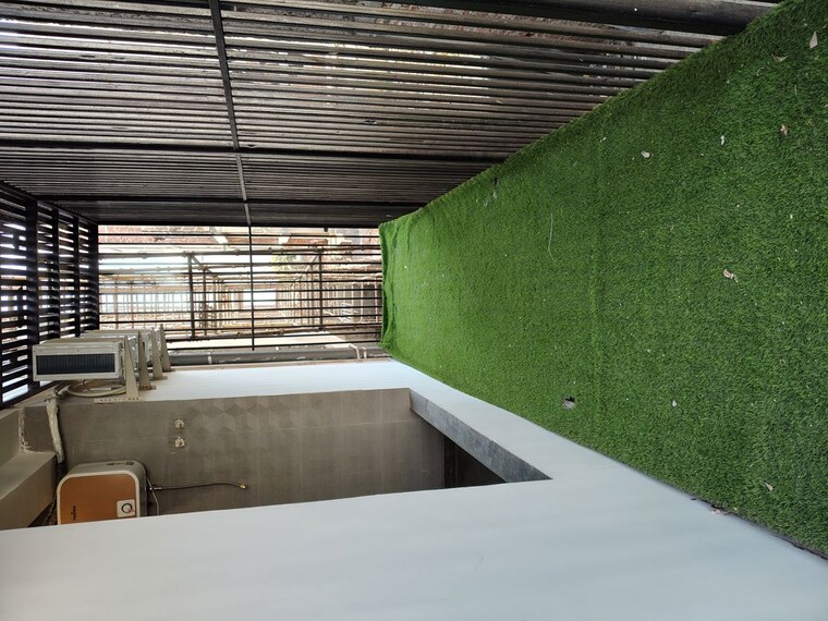 Balcony, lion-green-valley 3 Bedroom 150 Sq.Yd. Builder Floor In Sohna Sector 35 Gurgaon 9963538
