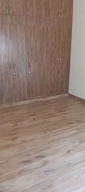 Room in 6+ BHK Independent House at Sector 40 – for Sale