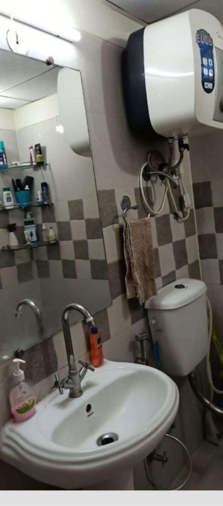 Bathroom, gaur-atulyam 2 Bedroom 955 Sq.Ft. Apartment In Omicron I Greater Noida Greater Noida 9963559