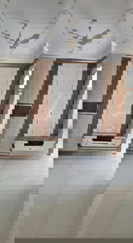 3 BHK 2550 Sq.Ft. Apartment in Hallmark Treasor