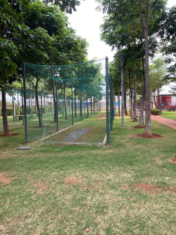 Garden, bhartiya-city  1595 Sq.Ft. Apartment In Thanisandra Main Road Bangalore 9947853