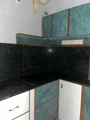 Furnished Amenities in 2 BHK Builder Floor at Sector 51 – for Sale