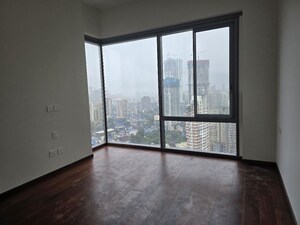 Room in 2 BHK Apartment at Piramal Mahalaxmi, Mahalaxmi – for Rent