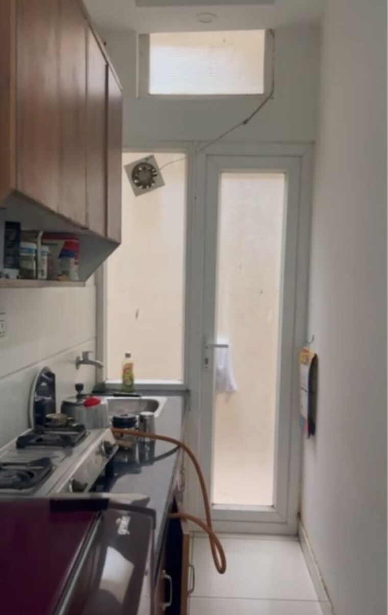 Kitchen, sector 43 1 RK 350 Sq.Ft. Builder Floor In Sector 43 Gurgaon 9932270