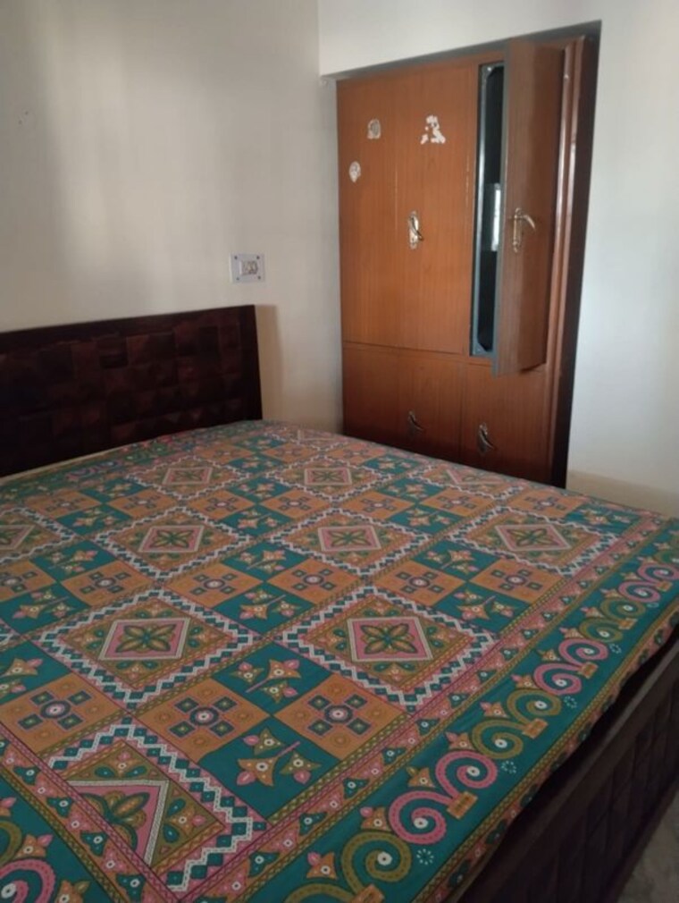Bedroom, sector 35 6+ Bedroom 528 Sq.Ft. Independent House In Sector 35 Chandigarh 9963623