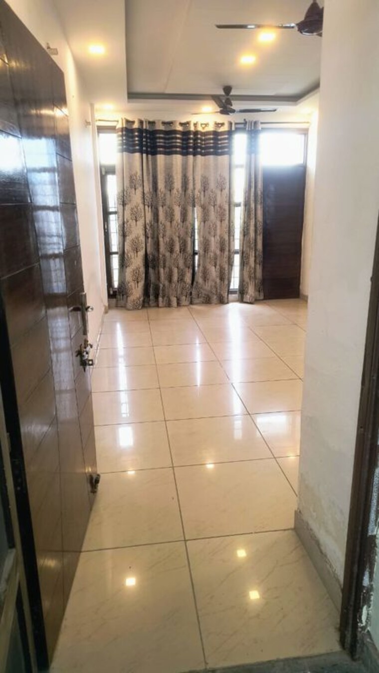 Bathroom, sector 37 6+ Bedroom 1638 Sq.Ft. Independent House In Sector 37 Chandigarh 9963651