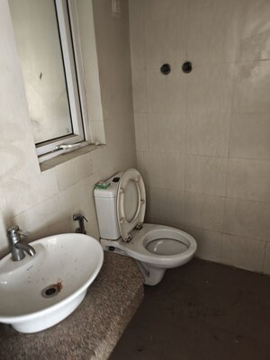 Bathroom in 3 BHK Apartment at Indiabulls Centrum Park, Sector 103 – for Sale