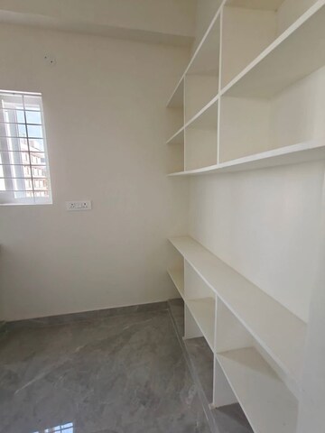 Room in 1 BHK Apartment at Begumpet – for Rent