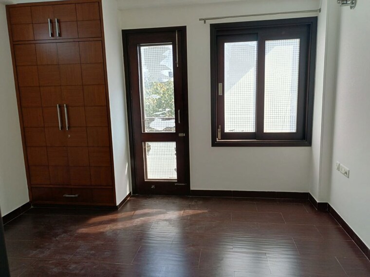 Room, greater kailash i 1 Bedroom 750 Sq.Ft. Apartment In Greater Kailash I Delhi 9963685