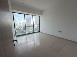 Room in 4 BHK Apartment at Rustomjee Crown, Prabhadevi – for Rent