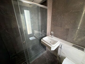 Bathroom in 4 BHK Apartment at Rustomjee Crown, Prabhadevi – for Rent