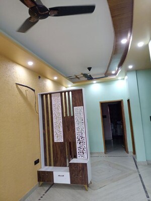 Furnished Amenities in 2 BHK Apartment at Vijay Park – for Rent