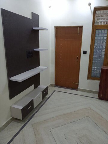 Room in 2 BHK Apartment at Vijay Park – for Rent