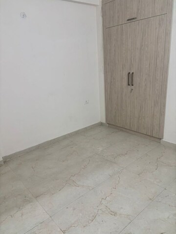 Room in 2 BHK Builder Floor at Smart World Gems, Sector 89 – for Sale