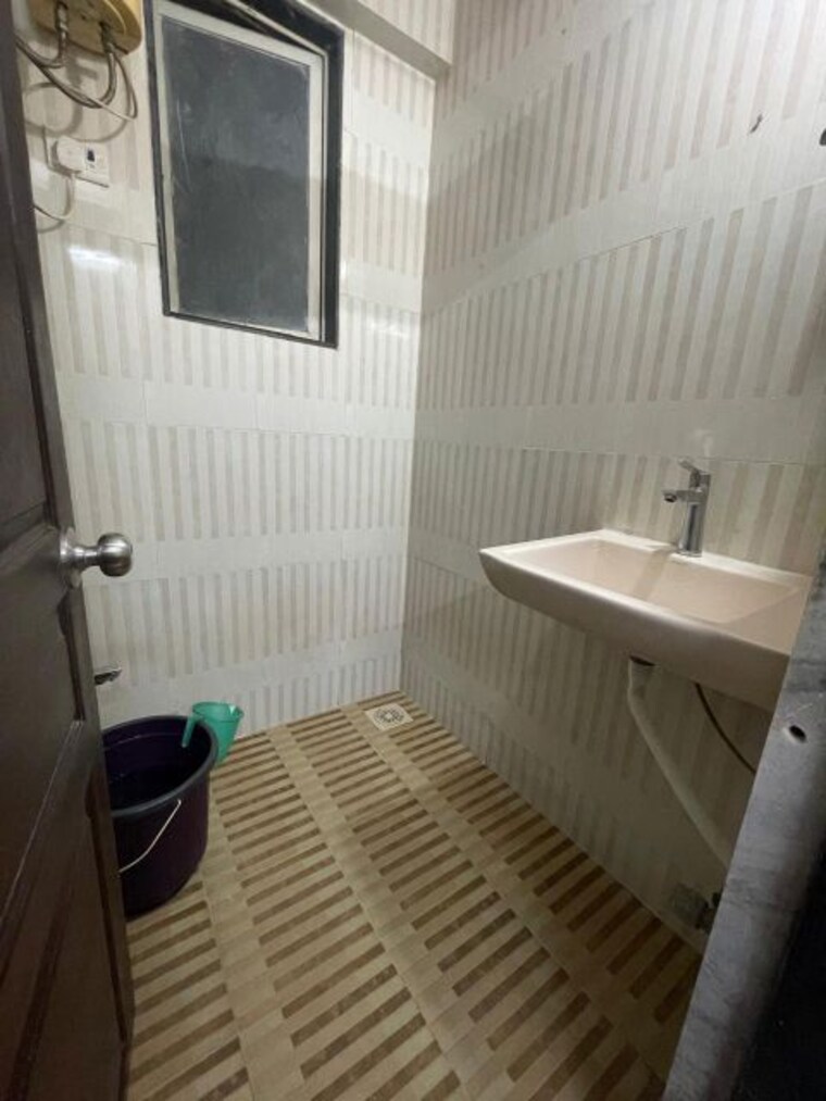 Bathroom, fairmont-palazo 1 Bedroom 300 Sq.Ft. Apartment In Santacruz East Mumbai 9963711