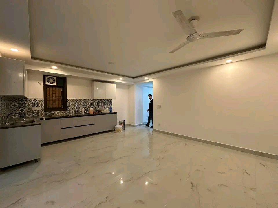 3 BHK + Servant Room Apartment For Rent in Palm Residency Chhatarpur