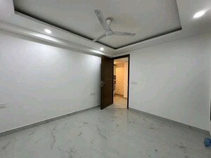 Room in 3 BHK Apartment at Palm Residency Chhatarpur, Chattarpur – for Rent