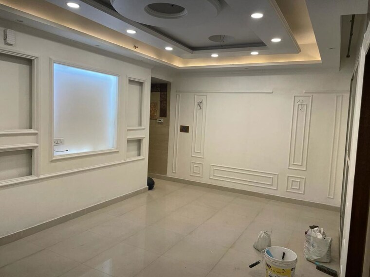 Room, mahagun-mirabella 2.5 Bedroom 1380 Sq.Ft. Apartment In Sector 79 Noida 9963781