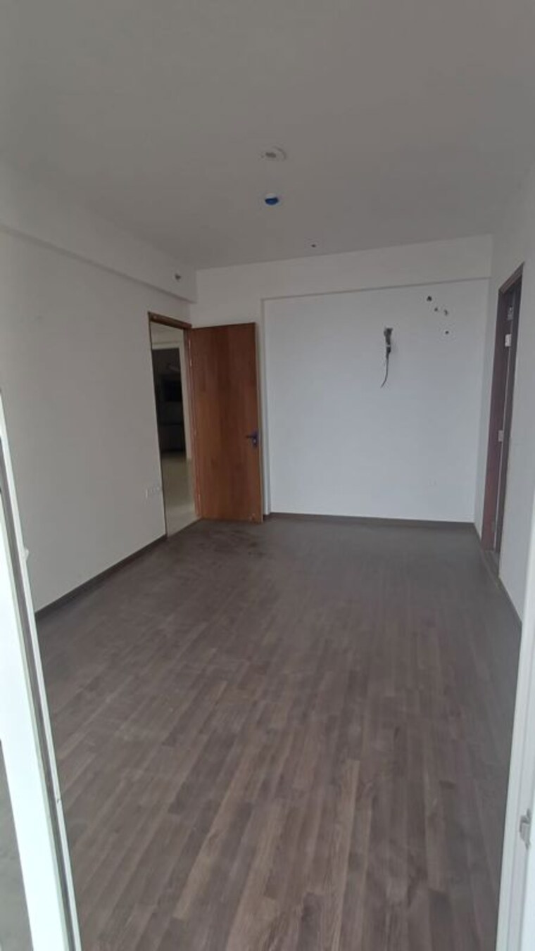 Room, sector 82 3 Bedroom 1550 Sq.Ft. Apartment In Sector 82 Mohali 9963750