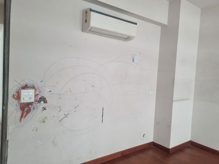 Room, parx-laureate 4 Bedroom 4874 Sq.Ft. Apartment In Sector 108 Noida 9963837