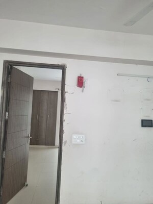 Furnished Amenities in 4 BHK Apartment at Parx Laureate, Sector 108 – for Rent