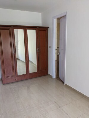 Bedroom in 3 BHK Apartment at Chembur – for Rent