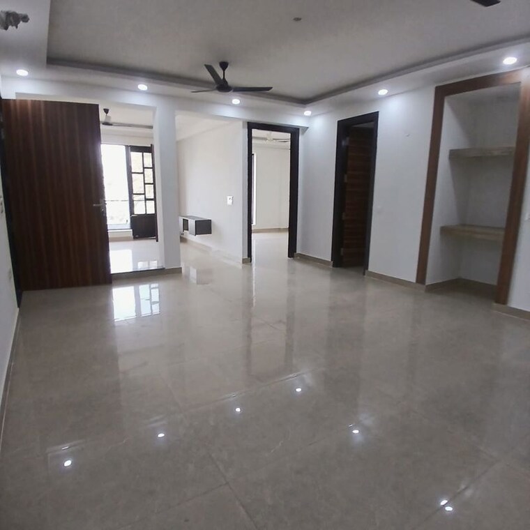 Room, sector 23 3 Bedroom 1800 Sq.Ft. Builder Floor In Sector 23 Gurgaon 9963839