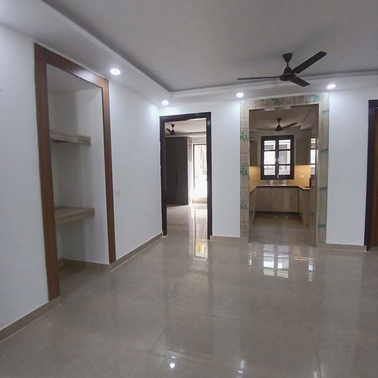 Room, sector 23 3 Bedroom 1800 Sq.Ft. Builder Floor In Sector 23 Gurgaon 9963839