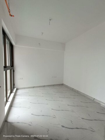 Room in 2 BHK Apartment at Raymond Realty Phase II, Pokhran Road No Two – for Sale