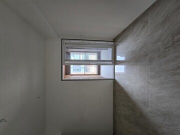 Master Bedroom in 3 BHK Apartment at Viman Nagar – for Rent