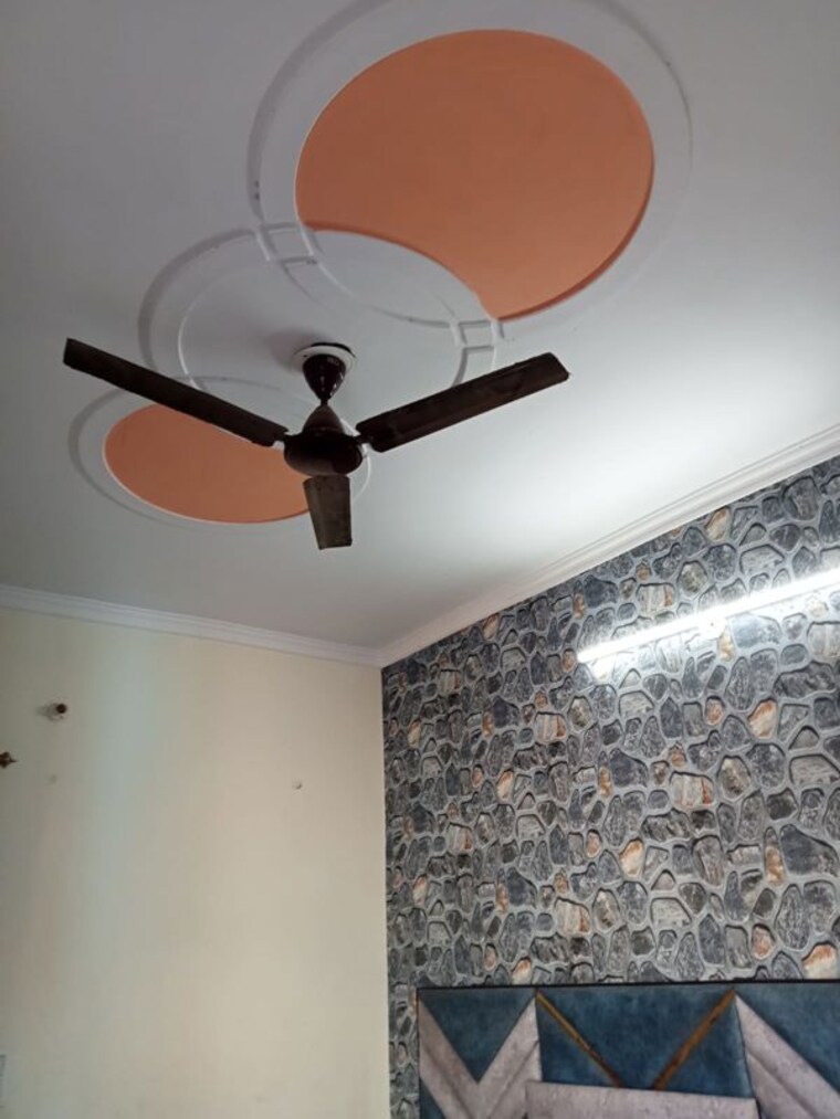 Team Area, burari 2 Bedroom 450 Sq.Ft. Builder Floor In Burari Delhi 9963565