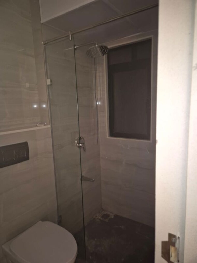 Bathroom, dosti-eastern-bay-phase-2 2 Bedroom 673 Sq.Ft. Apartment In Wadala Mumbai 9963888